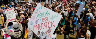  ?? BRIAN SNYDER ?? President Donald Trump møter massiv motstand om sin innvandrin­gspolitikk.