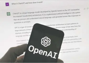  ?? MICHAEL DWYER/THE ASSOCIATED PRESS FILES ?? The growing use of artificial intelligen­ce can provide a reminder that people are meant to interact in the physical world with other human beings.