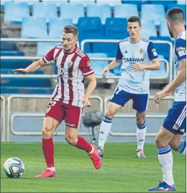  ??  ?? La Unión Deportiva Almería sorprendió al Real Zaragoza en su visita a La Romareda