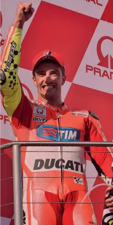  ?? CIAMILLO E CASTORIA ?? Andrea Iannone, 26 anni, Ducati: 3 podi e 5° posto finale