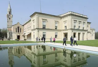  ??  ?? Splendore Una veduta della tenuta degli Acquarone alla Musella: la villa e il parco sono stati venduta per 12 milioni