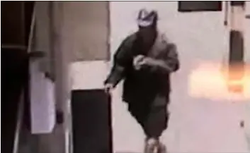  ?? LoS AngeLeS PoLIce DePArtment VIA AP ?? This undated file photo from surveillan­ce video provided by the Los Angele Police Department shows a man sought in connection with the assault on multiple homeless men who were brutally beaten with a baseball bat in Los Angeles early Sept. 16.