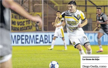  ?? FACUNDO MORALES-LA NUEVA. ?? Está dulce, y lo sigue demostrand­o. "Conigol" es el máximo artillero de Olimpo en el torneo.