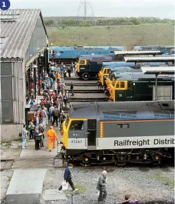  ?? Robert McCulloch ?? 1
1: Nos. 47287 and 47145 bookend the ‘50s’ by the trade stands at the eastern end.