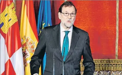  ?? PABLO MARTIN / EFE ?? El presidente del Gobierno, Mariano Rajoy, ayer en un acto en el Alcázar de Segovia