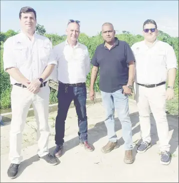  ?? ?? Directors Simon Shaw (second from left) and Sheik Rahman (second from right) along with business associates from Grupo Calesa
