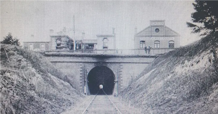  ??  ?? Looking towards the recently opened Geelong railway tunnel in 1890. The building on the left is the top story of James Monro’s funeral parlour on Ryrie St.