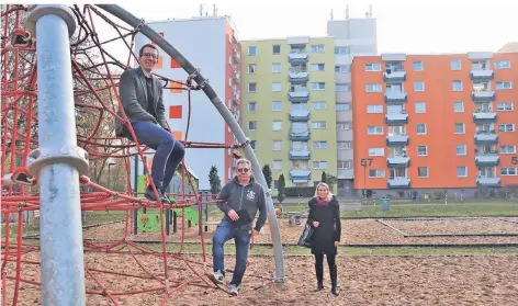  ?? RP-FOTO: DOMINIK SCHNEIDER ?? Volker Wiegel, Thomas Klaus und Anne-marie Fuhrer (v.l.) von der LEG möchten das Verhältnis zu den Mietern verbessern.