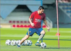  ?? FOTOS: FCB ?? Leo Messi y Gerard Piqué, a tope durante la sesión celebrada en la Ciutat Esportiva con vistas al segundo amistoso de pretempora­da de esta tarde contra el Girona