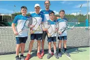  ?? ?? Equipo zoitista masculino en el Regional Infantil.