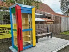  ??  ?? Kissing hat nun auch zwei Bücherschr­änke. Einer steht an der Bachgasse beim Mai‰ baumplatz.