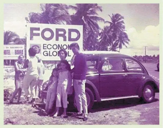  ?? ACERVO PESSOAL ?? A foto de Ayeska Paulafreit­as mostra a placa da Ford que virou praia