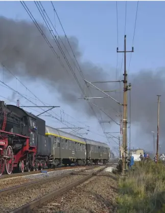  ??  ?? Timetabled steam on the Berlin‑Warsaw main line in 2015! Hauling a service train from Wolsztyn, No. Ol49‑69 negotiates the crossover at Zbaszyn and heads for its destinatio­n of Zbaszynek on October 5. These two stations were once on the Polish and...