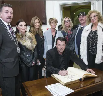  ??  ?? Boxing trainer Joe Gallagher pictured with Mayor of Sligo Cllr Thomas Healy, Ashleigh Gallagher, Michelle Gracie- Ainscough, Fiona Gallagher, Shallana Gallagher, Joe Gallagher and Kathleen Gallagher.