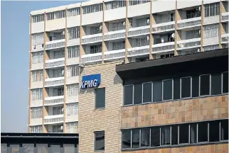  ?? /Siphiwe Sibeko /Reuters ?? Lost cause? KPMG is struggling to survive the reputation damage it suffered due to the scandal of the Gupta family’s links to the firm.