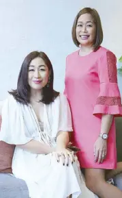  ?? Photos by WALTER BOLLOZOS ?? Beauty expert Agoo Bengzon (left) and Girlstu Solique owner Janina Tan collaborat­e on Solique x Agoo gel polishes.
