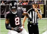  ?? CURTIS COMPTON /CURTIS.COMPTON @AJC.COM ?? Falcons rookie tight end Kyle Pitts is having a solid season. He has caught 43 of 69 passes (62.3%) for 635 yards and one touchdown.