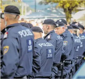  ?? BILD: SN/ROBERT RATZER ?? Die Polizeiprä­senz am 19. und 20. September wird in der ganzen Stadt sichtbar sein: 1750 Beamte stehen im Einsatz.