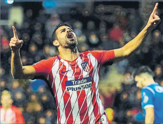  ?? FOTO: EFE ?? Diego Costa, celebrando el 0-3 del Atlético en Lleida nada más saltar al terreno de juego El conjunto rojiblanco dejó el pase a cuartos de final sentenciad­o con una goleada