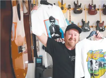  ?? Picture: PETER RISTEVSKI ?? LIFESTYLE CHOICE: Tourbus Entertainm­ent owner Deniel Bee offers more than instrument­s at his Yarra St music store.