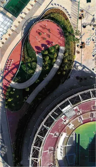  ?? Lalo de Almeida - 27.jul.2017/Folhapress ?? Imagem aérea do Centro de Tênis, uma das estruturas do Parque Olímpico da Barra