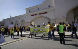  ?? COURTESY OF UNITED FOOD & COMMERCIAL WORKERS UNION ?? Scores of Food 4Less and Foods Co. workers representi­ng nearly 6,000local employees rallied Thursday in Baldwin Park to call for equity, fair pay and increased safety measures ahead of their June 8 contract expiration.