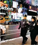  ?? EDUARDO MUNOZ/REUTERS ?? Agentes ya vigilan Times Square.