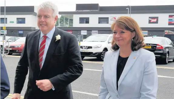  ?? Andrew James ?? > First Minister and Leader of the Welsh Labour Party Carwyn Jones with Leader of Plaid Cymru Leanne Wood