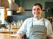  ??  ?? Lo chef Nicola Fanetti, 28 anni originario di Malonno, ha aperto un ristorante di tendenza a Copenaghen. La «Brace» è un punto di ritrovo obbligato per i buongustai