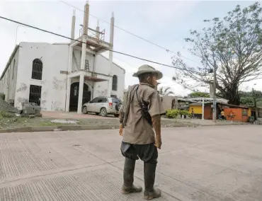  ?? FOTO MANUEL SALDARRIAG­A ?? El impacto del diferendo limítrofe se refleja en la escasa publicidad política en Bajirá.