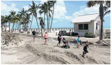  ?? JOE CAVARETTA/STAFF PHOTOGRAPH­ER ?? Just as it did on land, Hurricane Irma shifted massive amounts of sand across the ocean floor, filling some channels and leaving a sprawling trail of debris. The Florida Keys National Marine Sanctuary is asking boaters for help in surveying the changes.