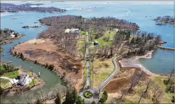  ?? Tyler Sizemore / Hearst Connecticu­t Media ?? The town of Darien is in negotiatio­ns with the property owners to purchase the 63-acre Great Island and estate.