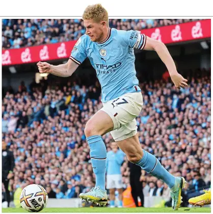  ?? CAMERASPOR­T ?? Assist artist: Kevin De Bruyne in full flow against Southampto­n on Saturday afternoon