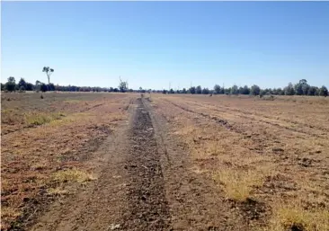  ?? PHOTO: CONTRIBUTE­D ?? WRONG TRACK: Access tracks left on Stephen Swan’s property after the constructi­on of the gas pipeline.