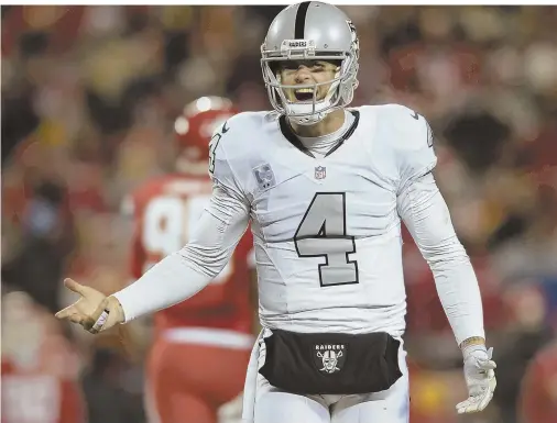  ?? AP PHOTO ?? RILED UP RAIDERS: With their season hanging in the balance, quarterbac­k Derek Carr and the Raiders figure to be a little ornery and desperate today in Mexico City.