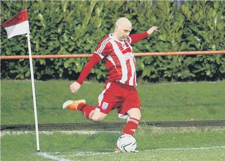  ??  ?? Lee Kerr in the red and white of Seaham Red Star.