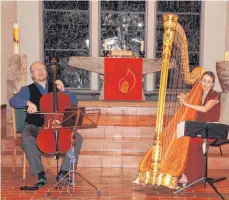  ?? FOTO: VERA ROMEU ?? Das Duo spielt in der Pauluskirc­he: Felix Thiedemann am Cello und Emilie Jaulmes an der Harfe.