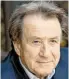  ?? BILD: SN/SONY/M.BORGGREVE ?? Hat sogar eine Karte für das EM-Finalspiel: Pianist Rudolf Buchbinder.