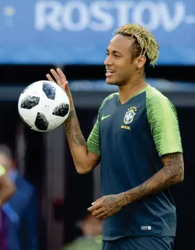  ?? (Epa) ?? Biondo Neymar, 26 anni, 55 gol in 85 partite con la maglia della Nazionale brasiliana