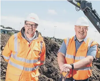  ?? ?? Nigel Wilson, CEO at Gentoo Group (left), and Cllr Graeme Miller, leader of Sunderland City Council.