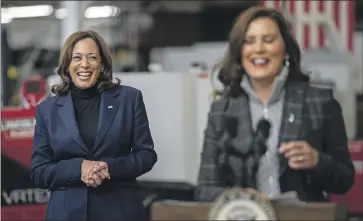  ?? Kent Nishimura Los Angeles Times ?? VICE PRESIDENT Kamala Harris campaigns for Michigan Gov. Gretchen Whitmer in Detroit on Saturday.