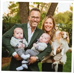  ??  ?? Weitz with studio executive wife Stacy, 10-month-old twins Alexander and Benjamin, and pooch Bella.