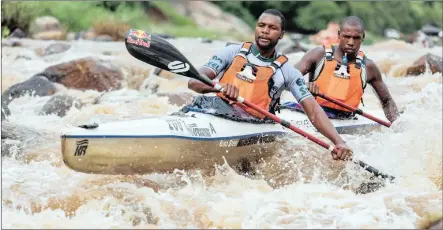  ?? Isithombe: GAME PLAN MEDIA ?? UTHULANI Mbanjwa noSibonelo Khwela bathembisa ukuthi bazowushin­tsha umlando weDusi Marathon (K2) eqala namuhla eMgungundl­ovu