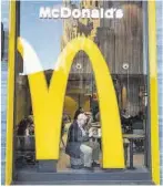  ?? Ferran Nadeu ?? McDonald’s junto a la Sagrada Família.