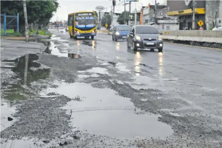  ?? ?? En estas condicione­s se encuentra una parte de la zona del fallido metrobús, entre Fernando de la Mora y San Lorenzo.