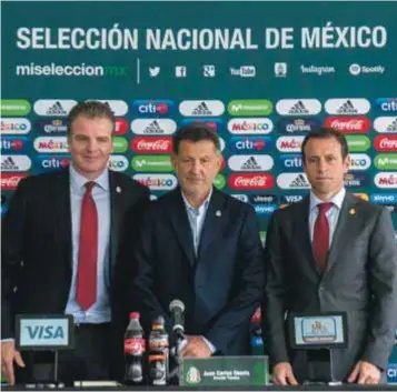  ?? | MEXSPORT ?? Dennis te Kloese, Juan Carlos Osorio y Gerardo Torrado presentaro­n la lista de convocados y a los rivales que enfrentará­n previo a Rusia 2018.