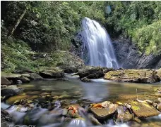  ?? Vuadomo waterfall in Savusavu ??