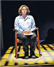  ??  ?? Inside scoop: Anna Deavere Smith absorbs herself in many different personalit­ies