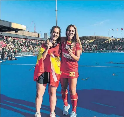  ?? FOTO: REAL CLUB POLO ?? Melanie García y Xantal Giné fueron dos de las jugadoras que lograron el bronce mundial este verano con la selección española