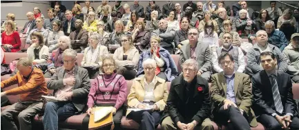  ?? JULIE OLIVER ?? Ottawa City Hall council chamber was packed Tuesday as the planning committee heard submission­s on the Salvation Army’s plan to relocate its ByWard Market shelter to a new complex to be built in Vanier. Most in attendance were opposed the plans.